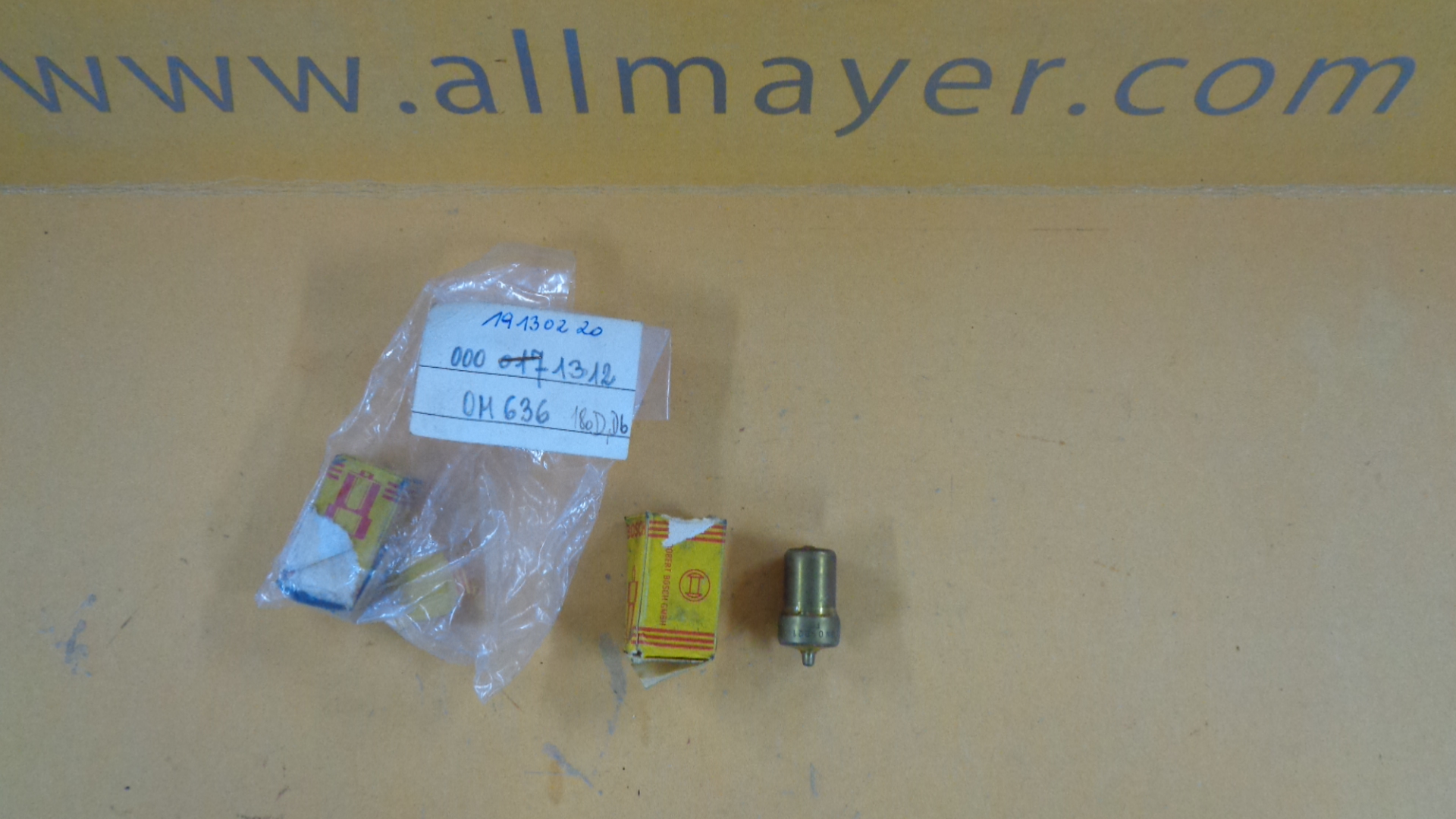 Einspritzdüse im Düsenhalter für Mercedes W120, 180D, 180 Db – Bild 2