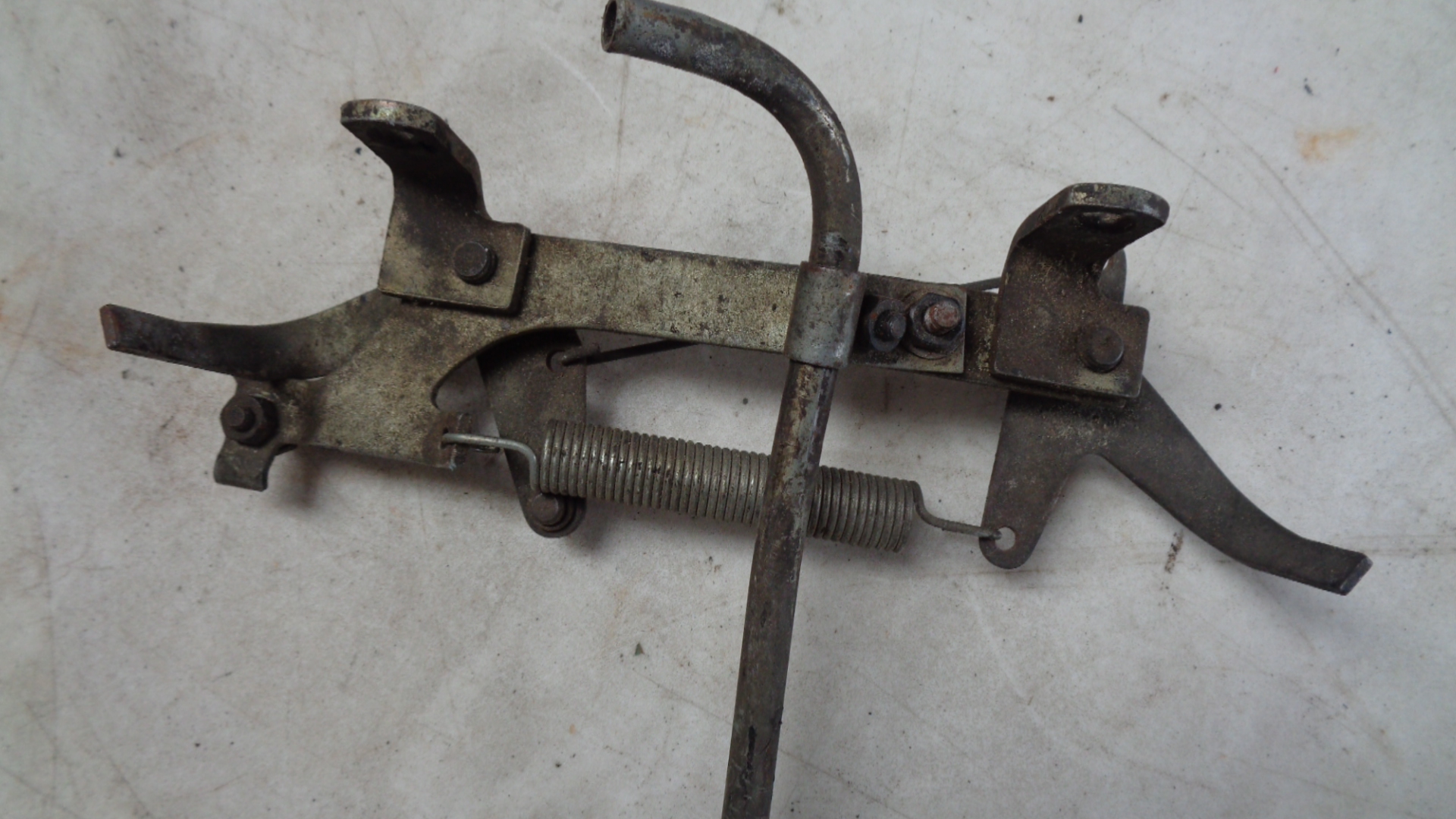 Lagerbock für Heißstarterzug für Mercedes 190 SL – Bild 3