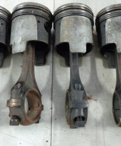 Kolben mit Pleuelstangen für Mercedes Ponton 190 usw.