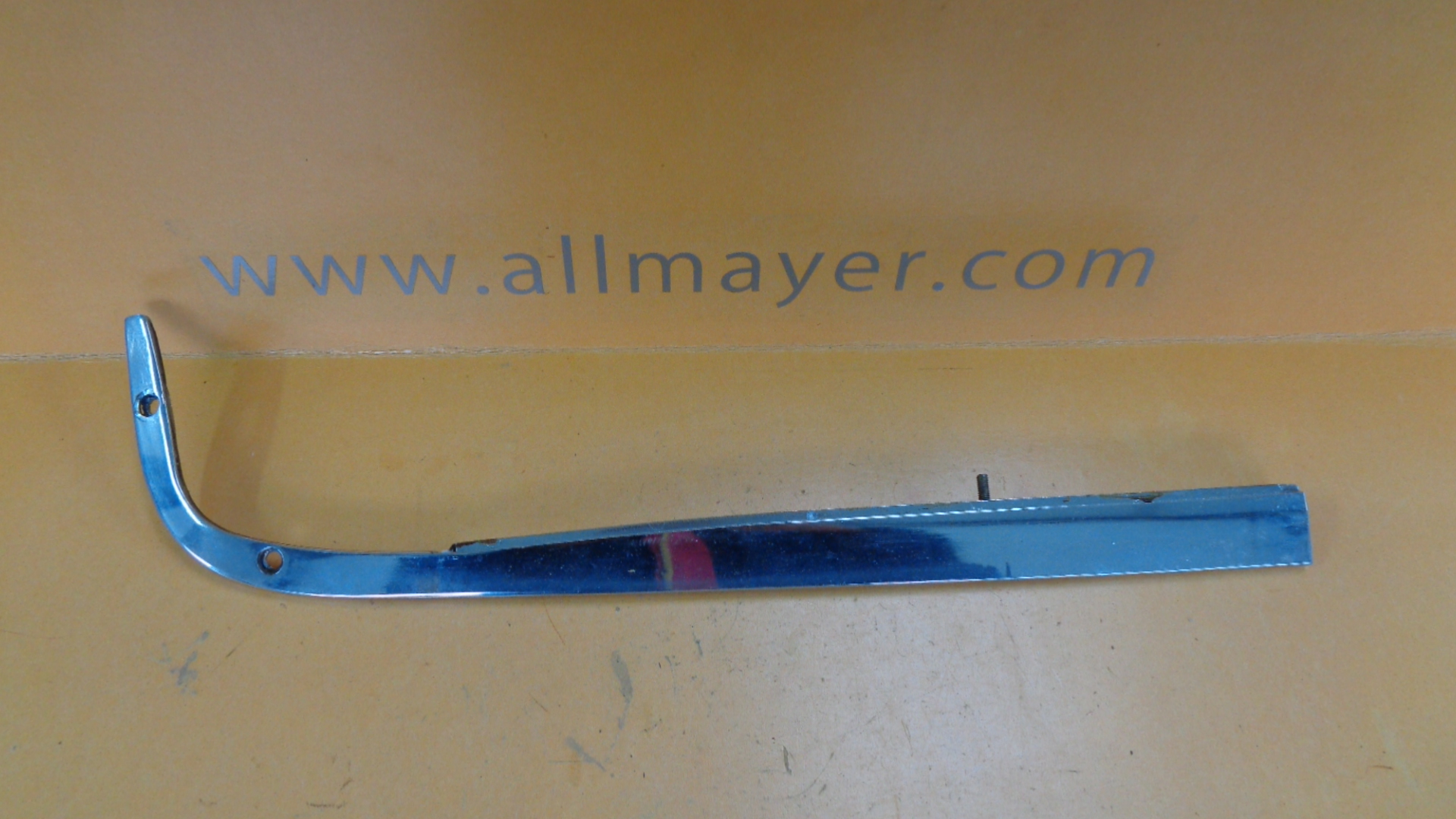 Zierstab rechts hinten für Mercedes W116