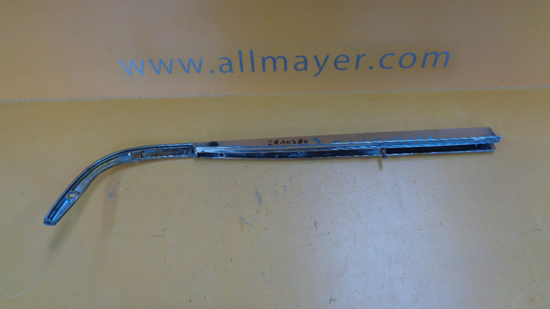 Zierstab rechts hinten für Mercedes W116 – Bild 2