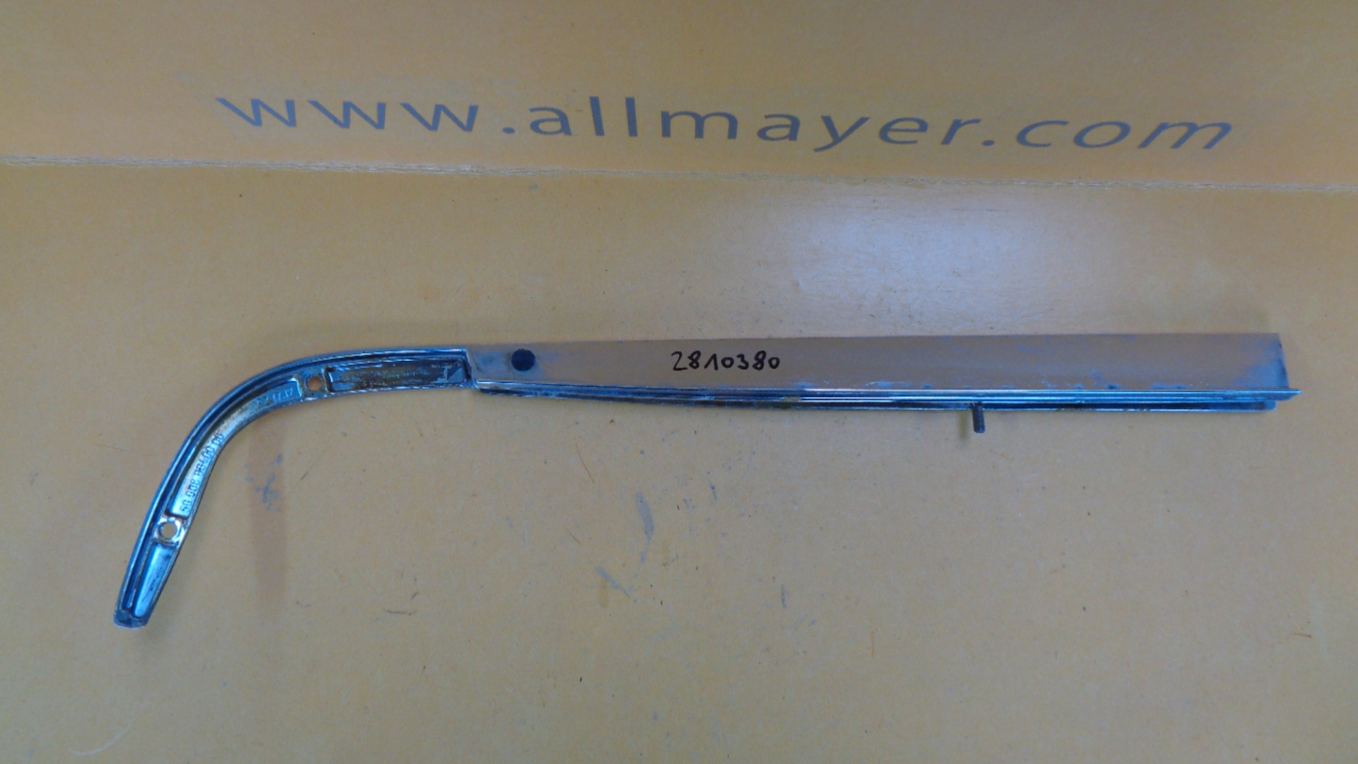 Zierstab rechts hinten für Mercedes W116 – Bild 3