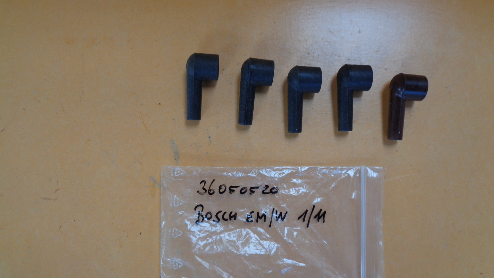 Zündleitungsstecker für Mercedes 190 SL, und anderen Ponton Modellen – Bild 2