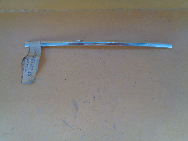 Zierstab längs für Kühlergrill, Mercedes W124 – Bild 2