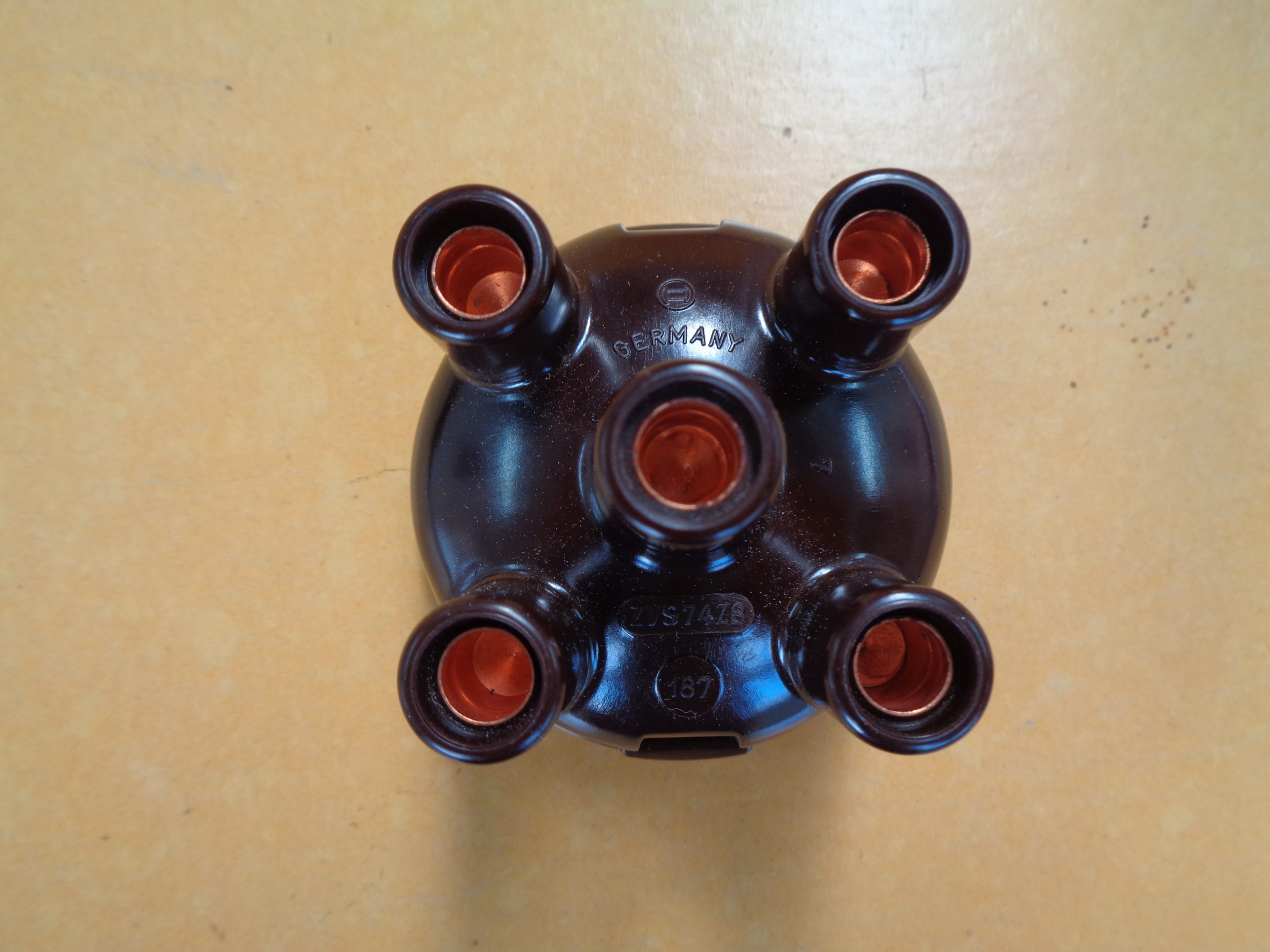 BOSCH Verteilerkappe für Porsche 356, VW Käfer, NSU – Bild 2