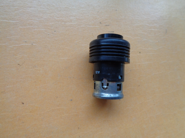 Zigarettenanzünder für Mercedes G, Puch G Typ 463, Bj. 1992 – Bild 5