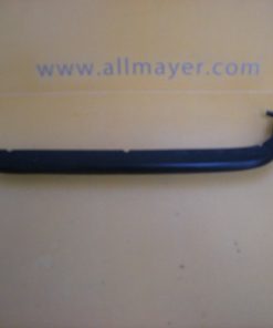 Leiste links unter Heckleuchte für Mercedes W123