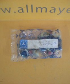 Befestigungsmaterial für Vorderkotflügel, Mercedes W123