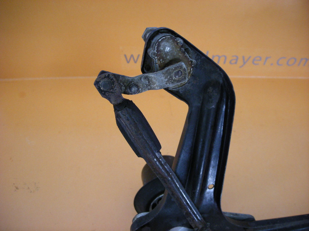 Wischermotor mit Halter und Wischergetriebe für Mercedes 180 Ponton – Bild 4