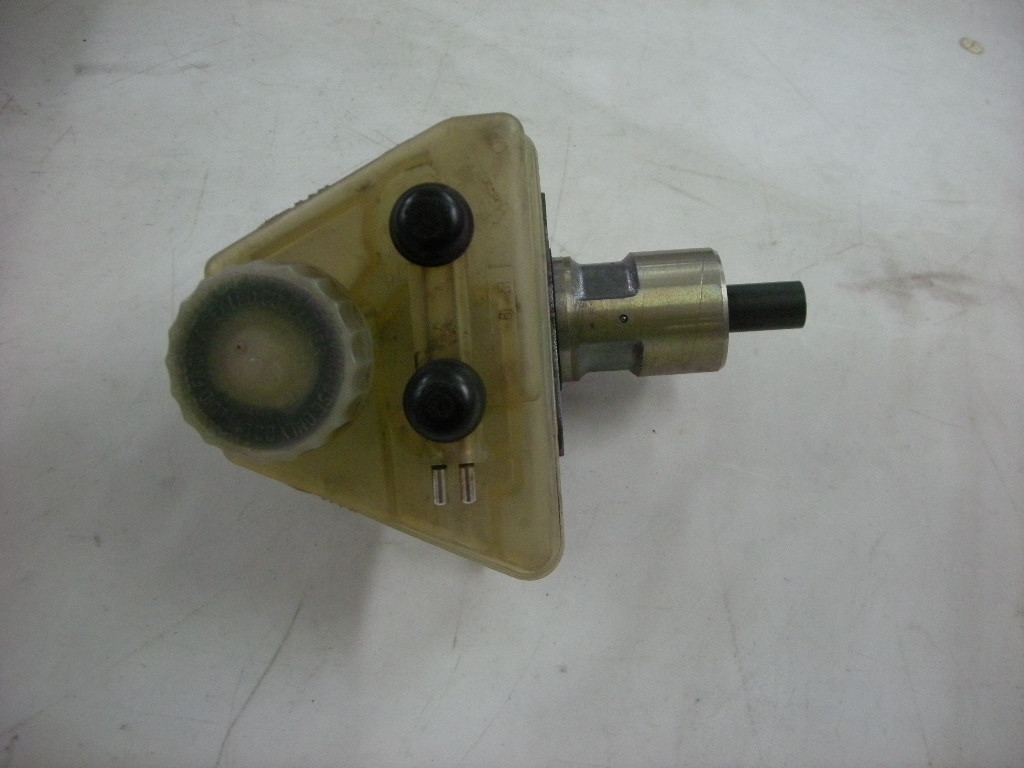 Hauptbremszylinder für Mercedes W126 Serie II – Bild 2