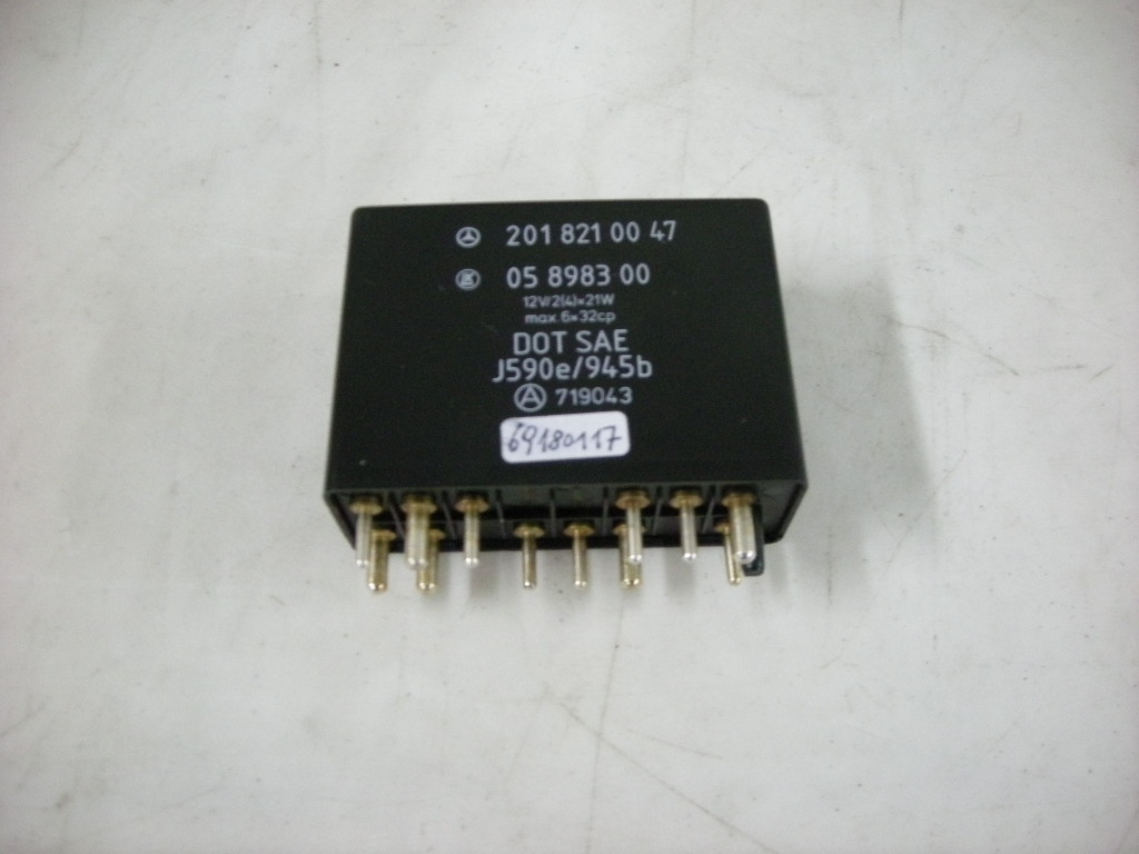 Blinker- Relais für Mercedes W124, W126, W201, W202