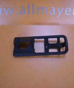 Griffmulde Rahmen vorne und hinten links für Mercedes W126